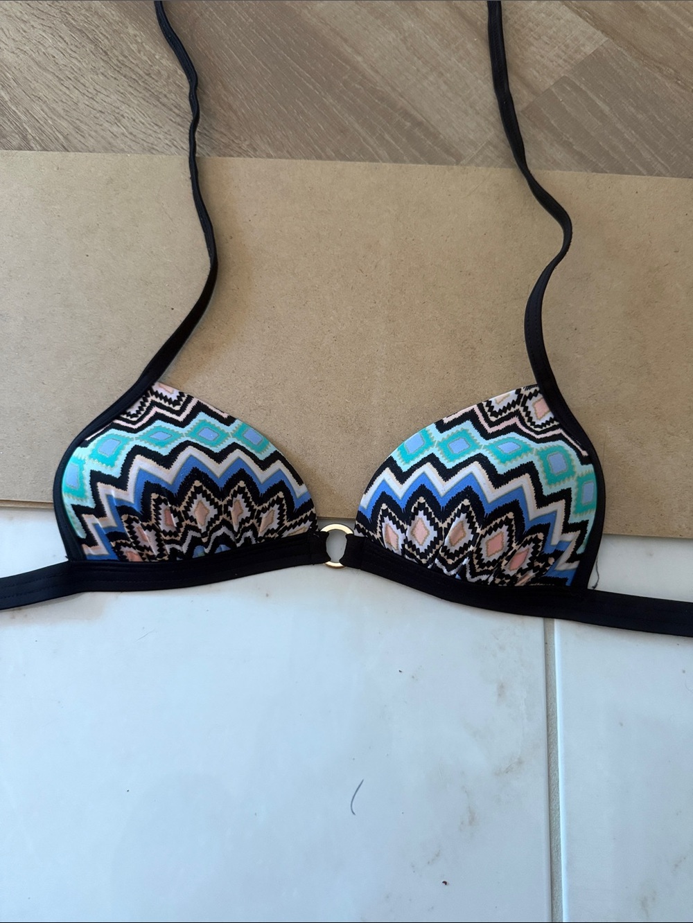 VENUS Black Trim Zigzag Print Bikini Top in Teal, Blue, Pink